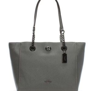 Coach Turnlock/Chain Grey Pebble Leather Purse